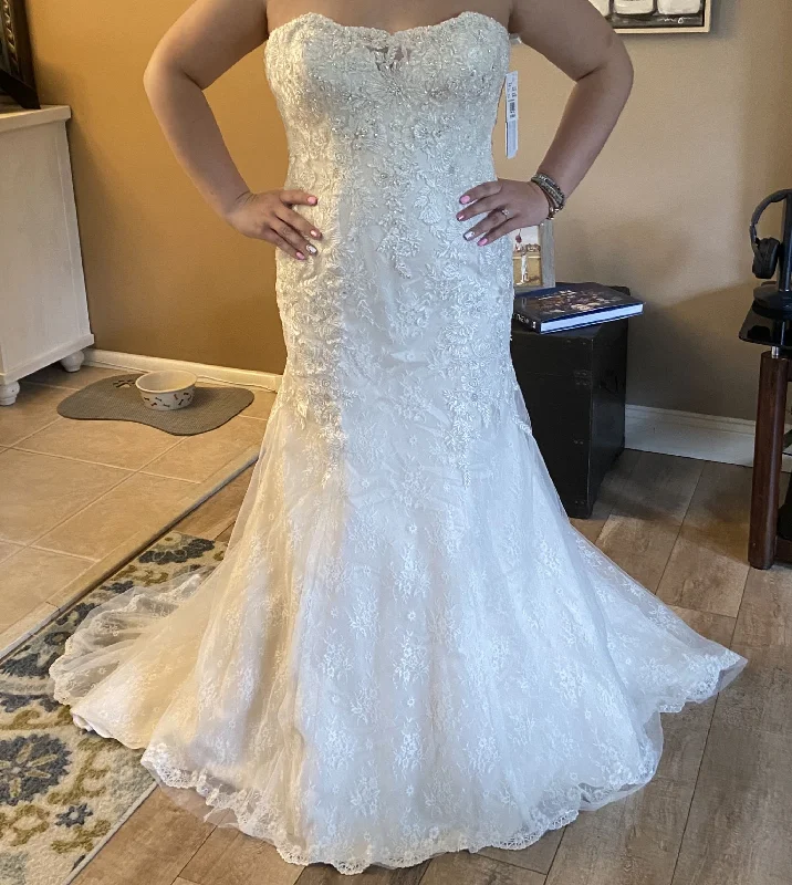 Limited Stock David's Bridal 10012714