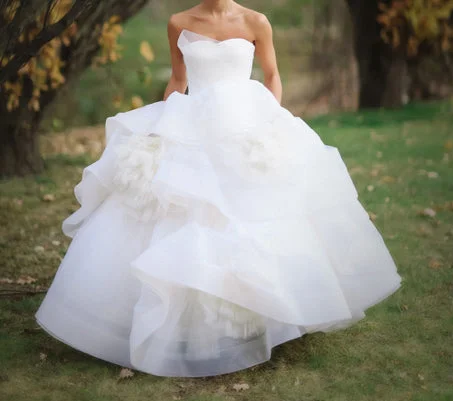 Weekend Deal Vera Wang Katherine