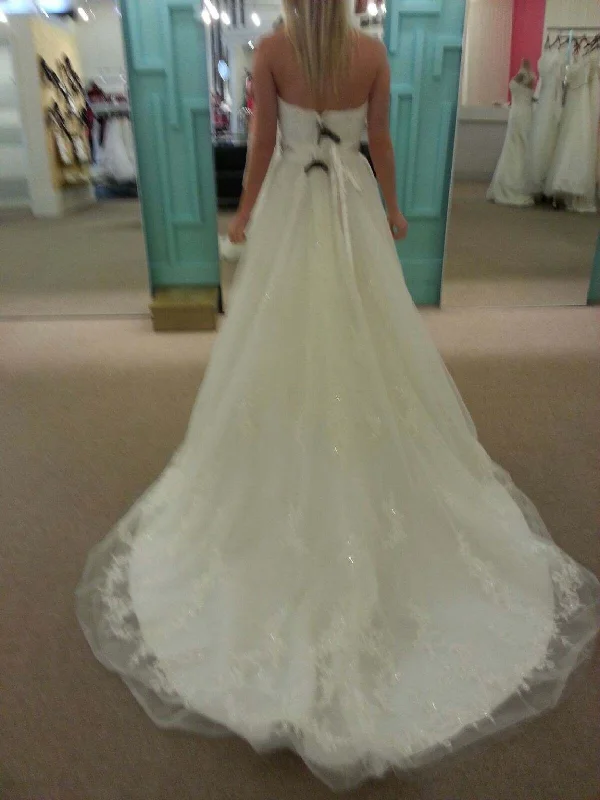 Don't Miss David's Bridal 10011885