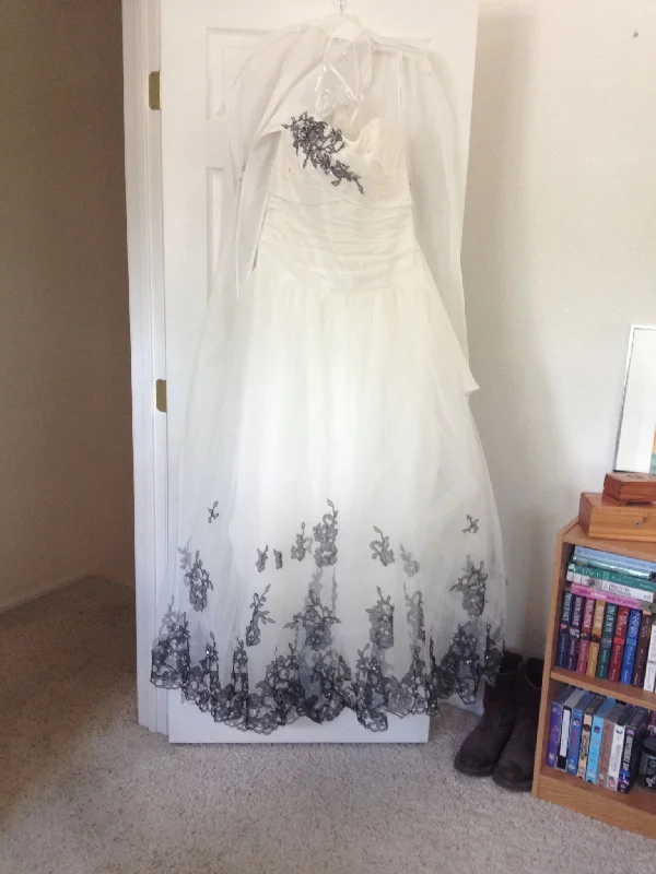 Fantastic Deals David's Bridal 10011916