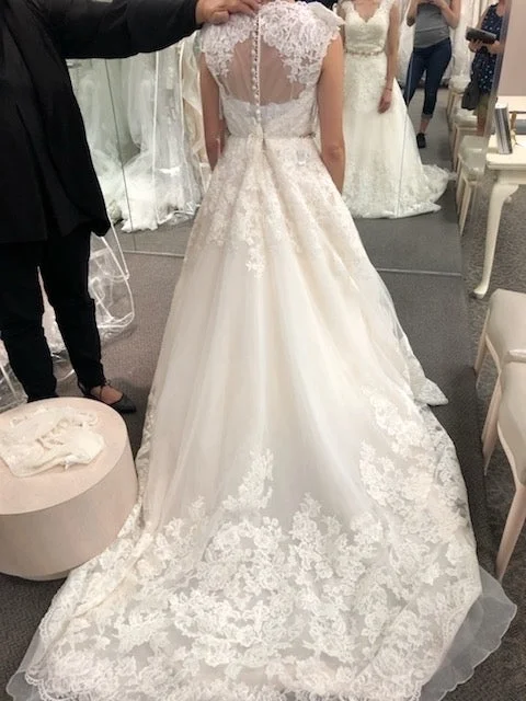 Today’s Deal David's Bridal 10012594