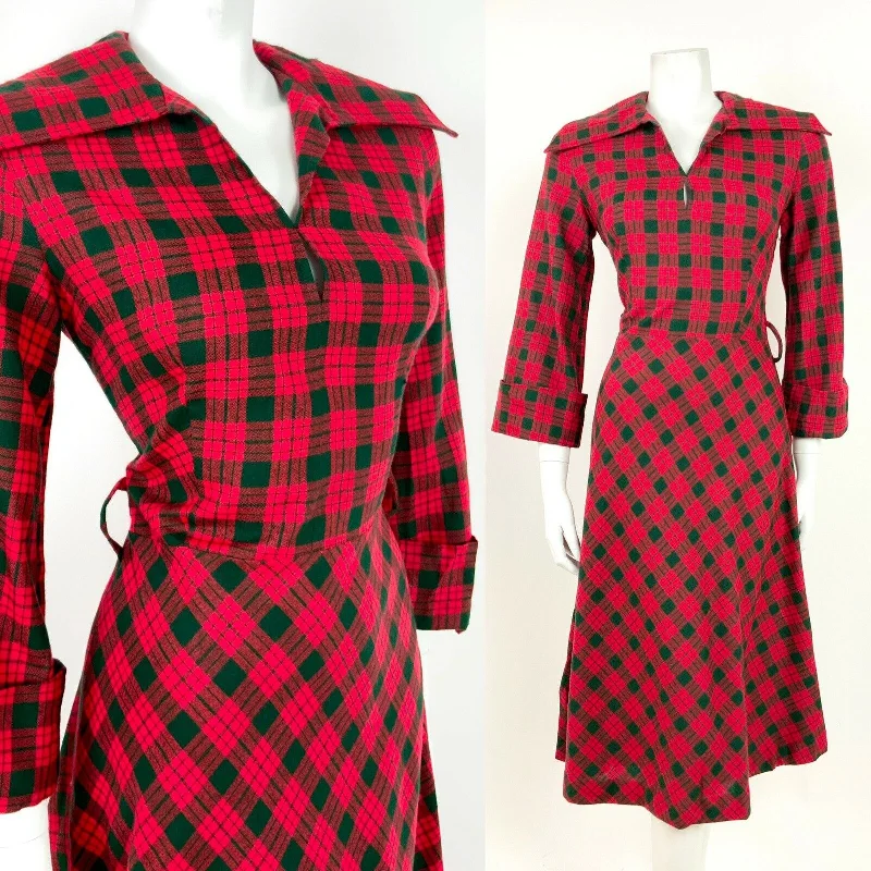 Weekend Special VINTAGE 60s 70s RED GREEN TARTAN CHECKED WINGED COLLAR PLAID FLARED DRESS 8 10