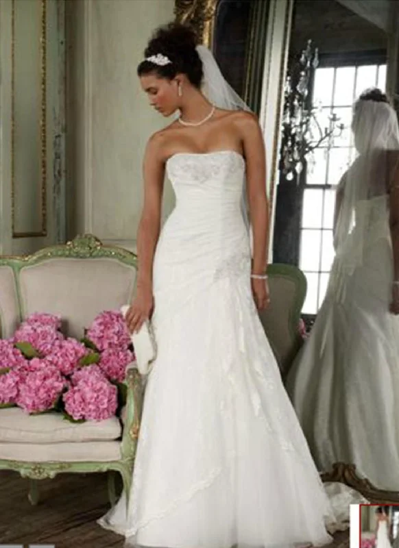 Doorbuster Deal David's Bridal StrapLace with Side Split YP3344