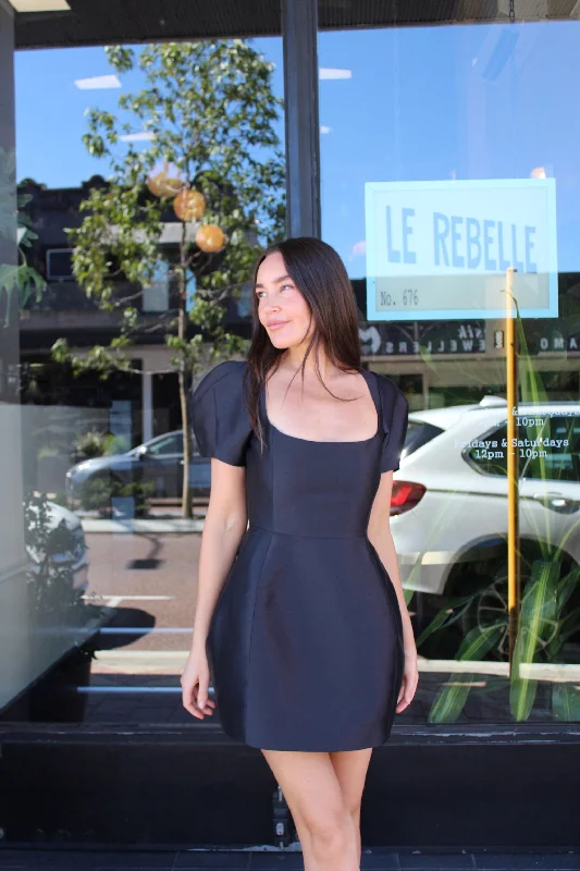 Savings Galore CANNOLI MINI DRESS BLACK