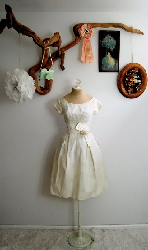 Super Savings Other Vintage 1950's Cocktail/Reception/Wedding Dress
