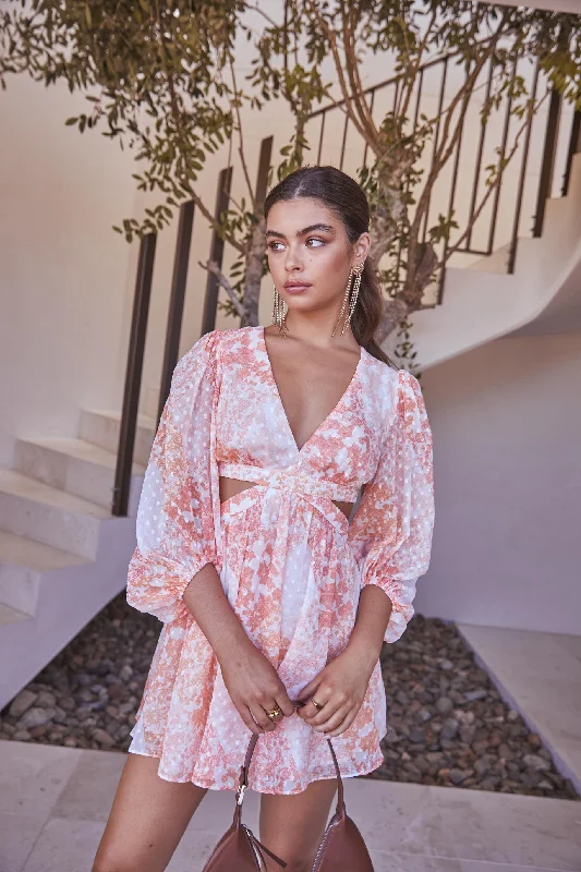 Year-End Clearance Cammi Dress / Peach Paisley