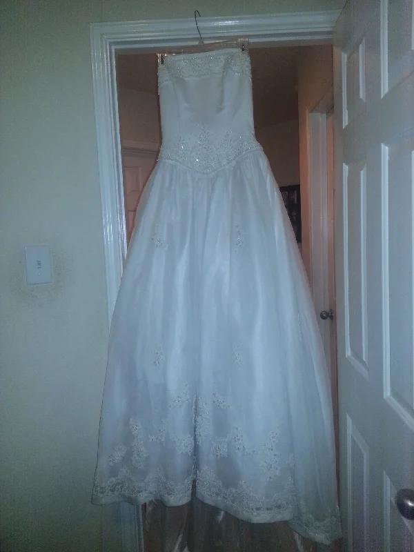 Instant Savings David's Bridal 000