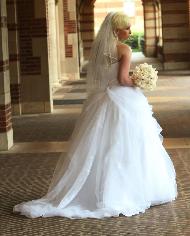 Markdowns David's Bridal Tulle Ball Gown With Lace-up Back And Side Swags S