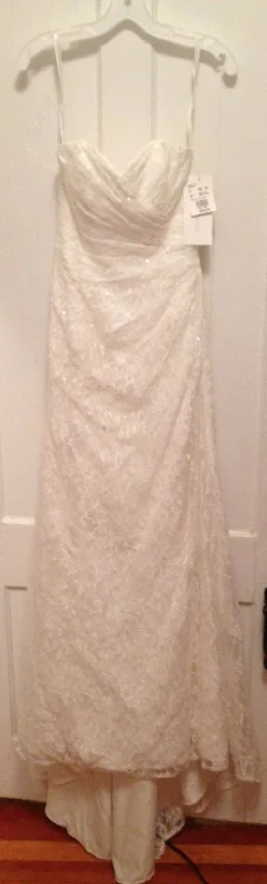 Savings Alert David's Bridal NEW Sweetheart Strapless Lace Gown