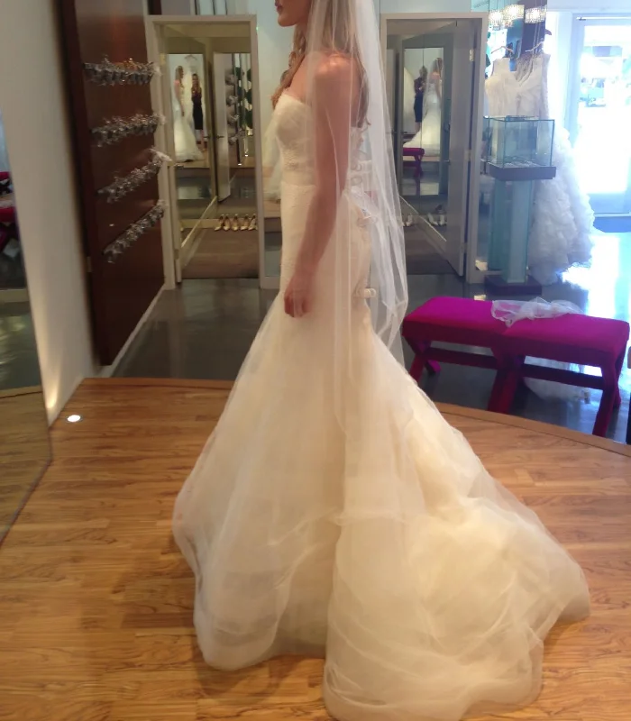 Holiday Sale Vera Wang Georgina - NWT!