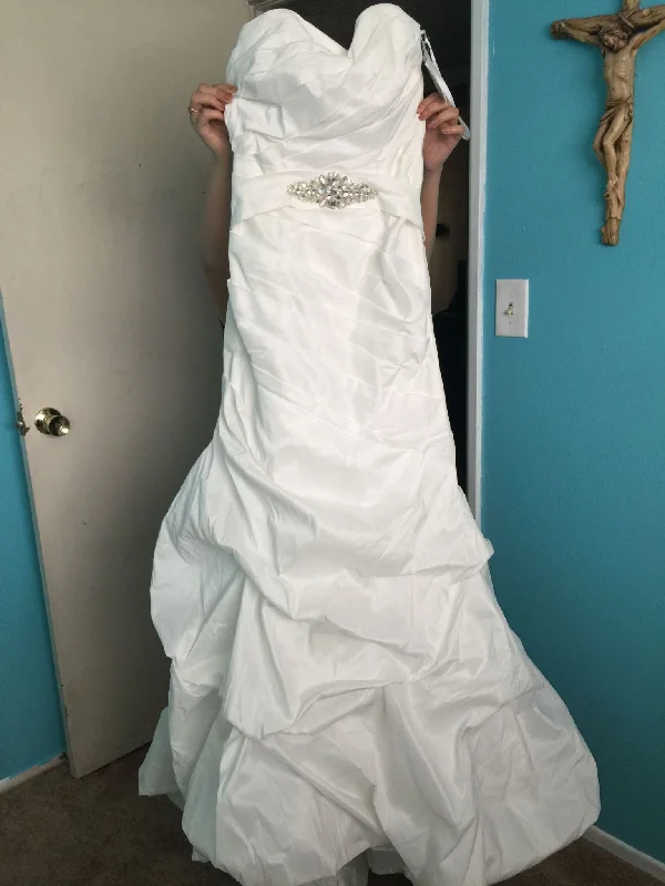 Act Now David's Bridal 10020423