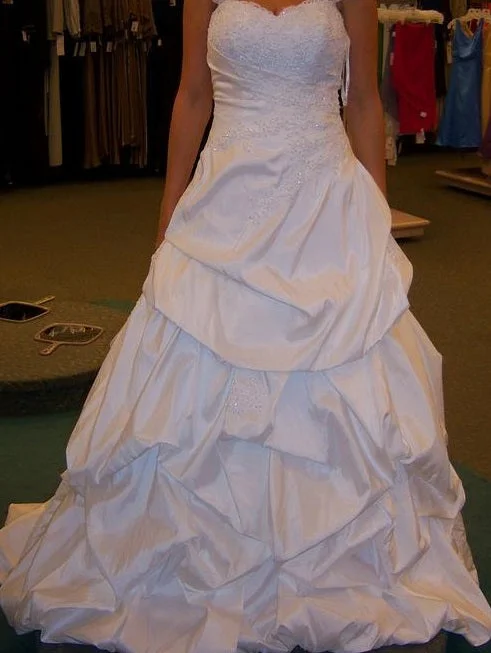 Limited Edition David's Bridal T9251