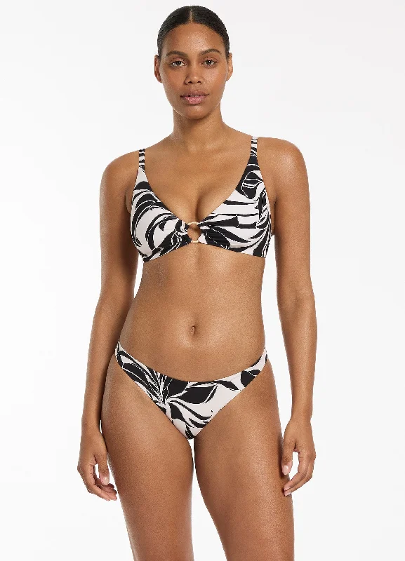Steals and Deals Queen Of The Night Hipster Bikini Bottom - Cream